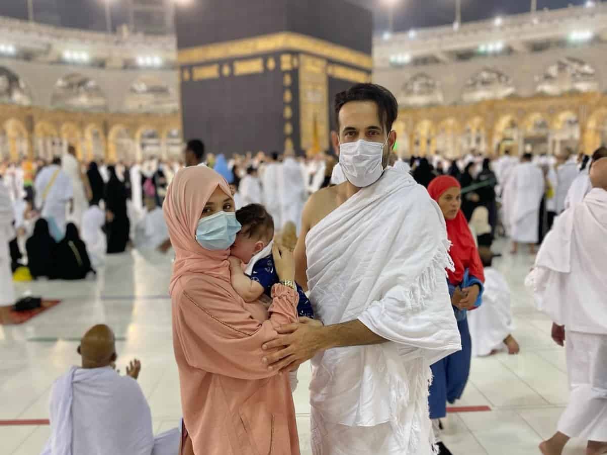 Irfan Pathan and his wife Safa Baig perform Umrah [Photos]