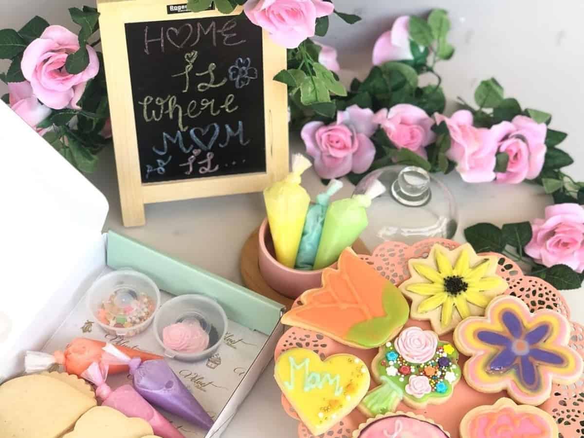 Mother's Day: 5 Hyderabad-based Instagram pages to customise gifts for your Supermoms