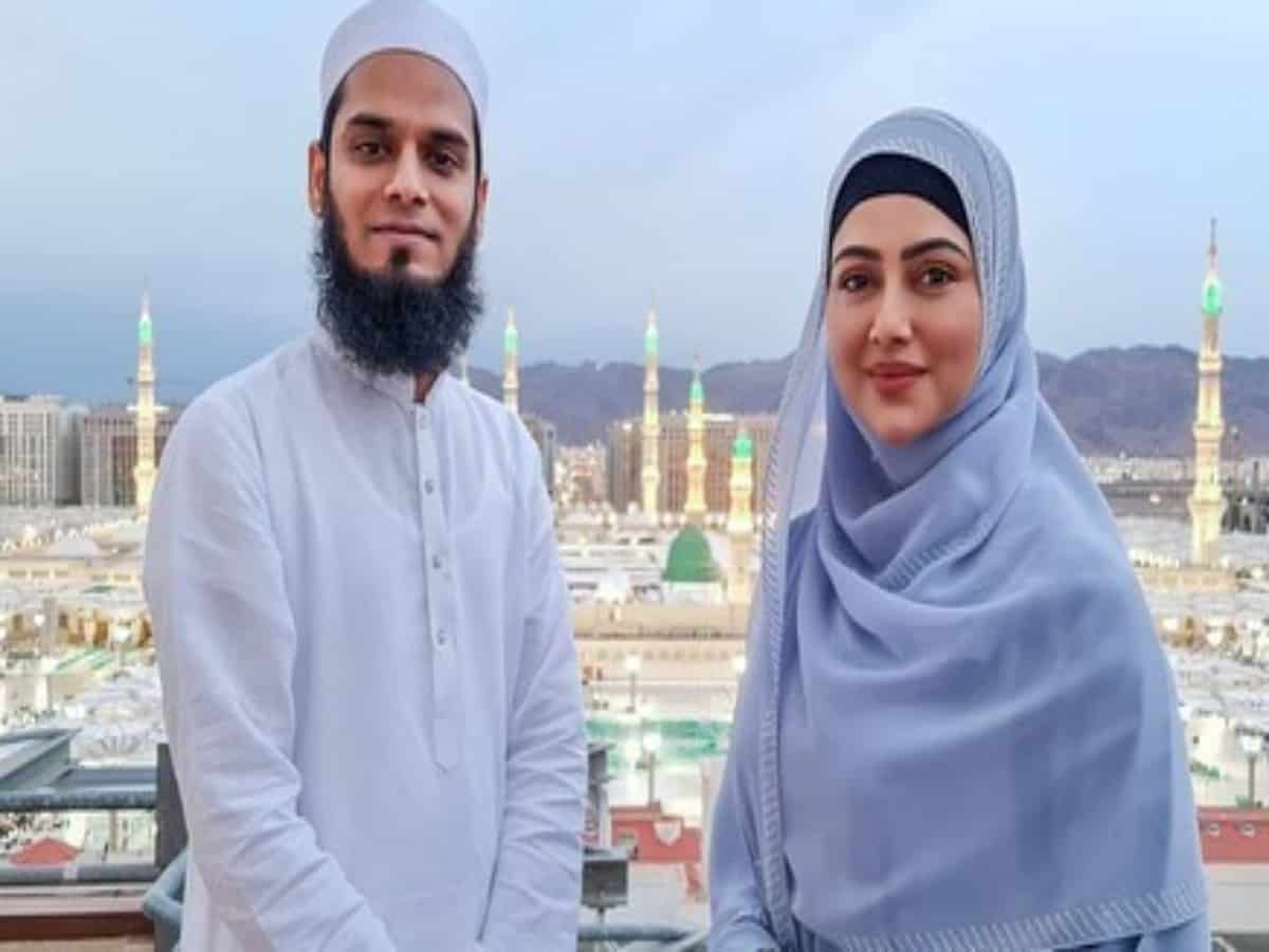 Sana Khan celebrates Eid-Ul-Fitr in Madinah, shares glimpses