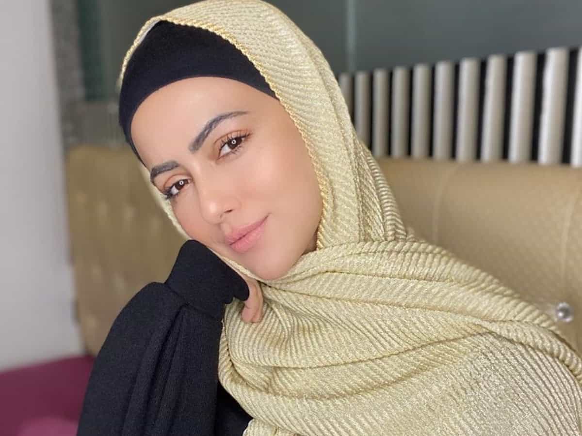 Sana Khan shares her first vlog on YouTube from Madinah - Watch