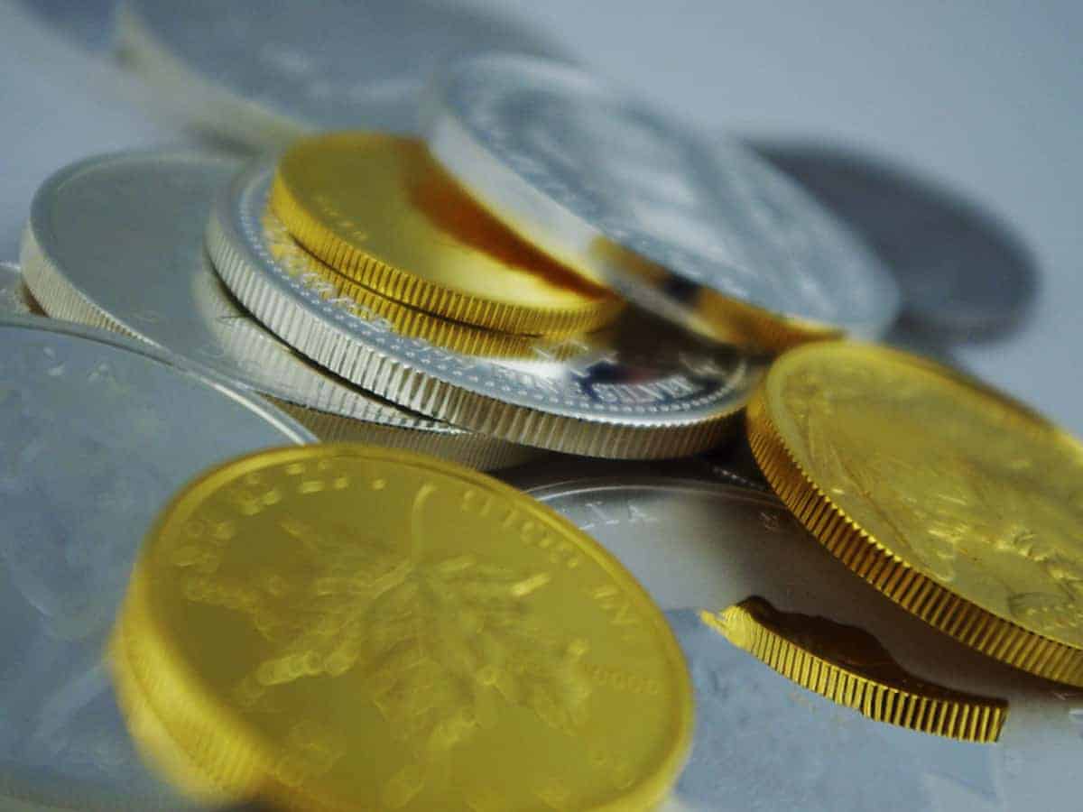 Gold jumps Rs 303; silver rallies Rs 1,023 amid firm global trends