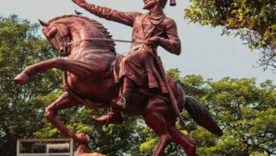 Maharashtra: Villagers clash over Shivaji statue; several cops injured, over 300 booked