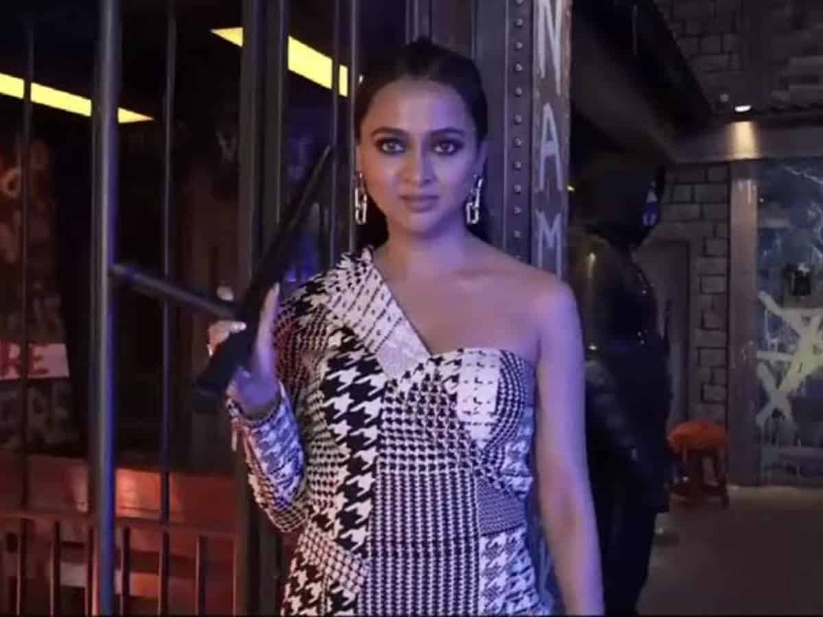 'Dream come true' Fans go gaga as Tejasswi Prakash enters Lock Upp