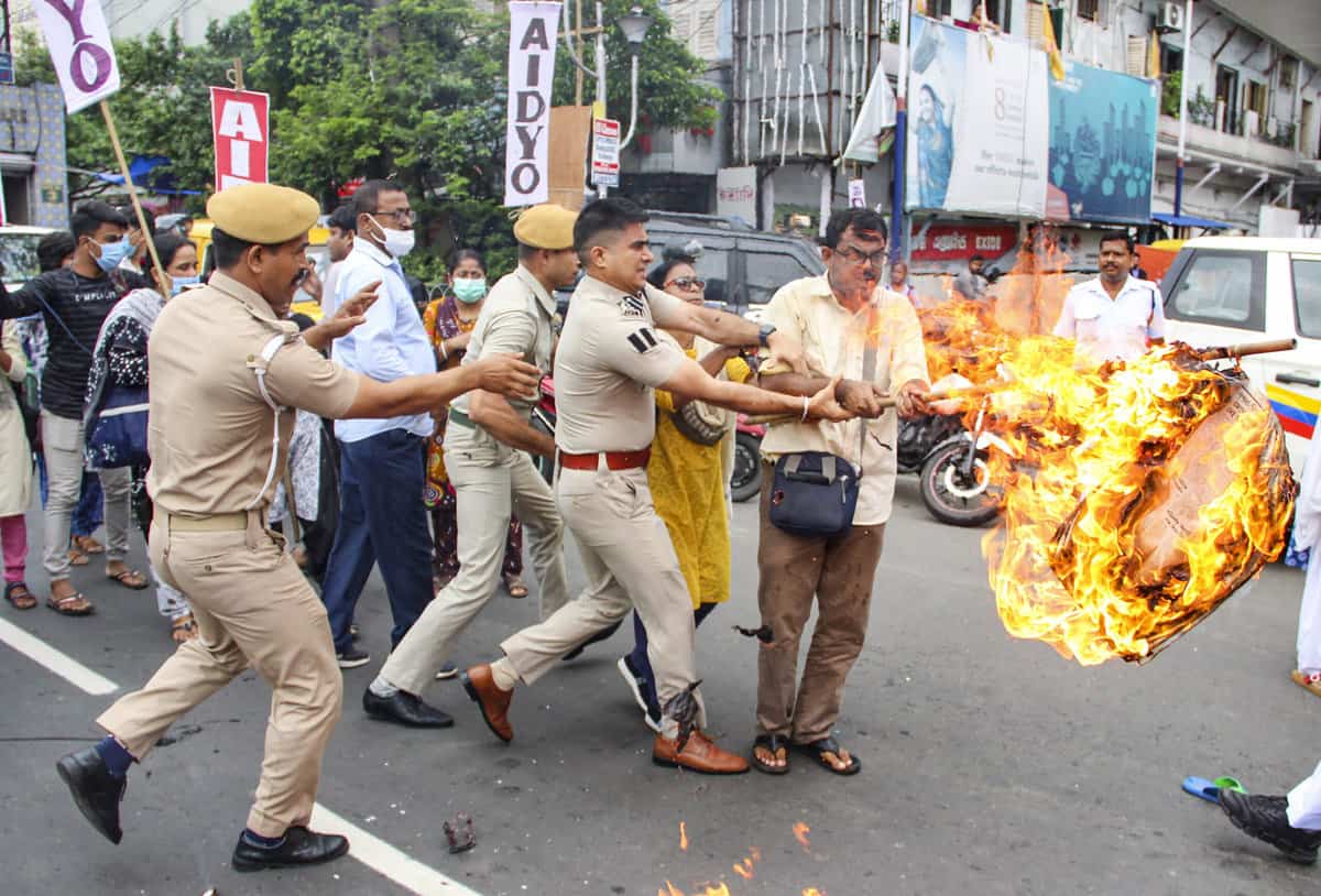 Agnipath protests: 369 trains cancelled across India on Saturday