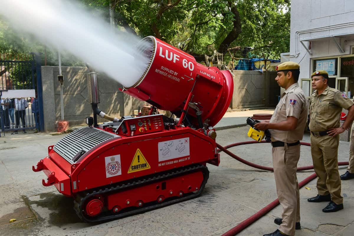 Robots inducted in Delhi's firefighting fleet