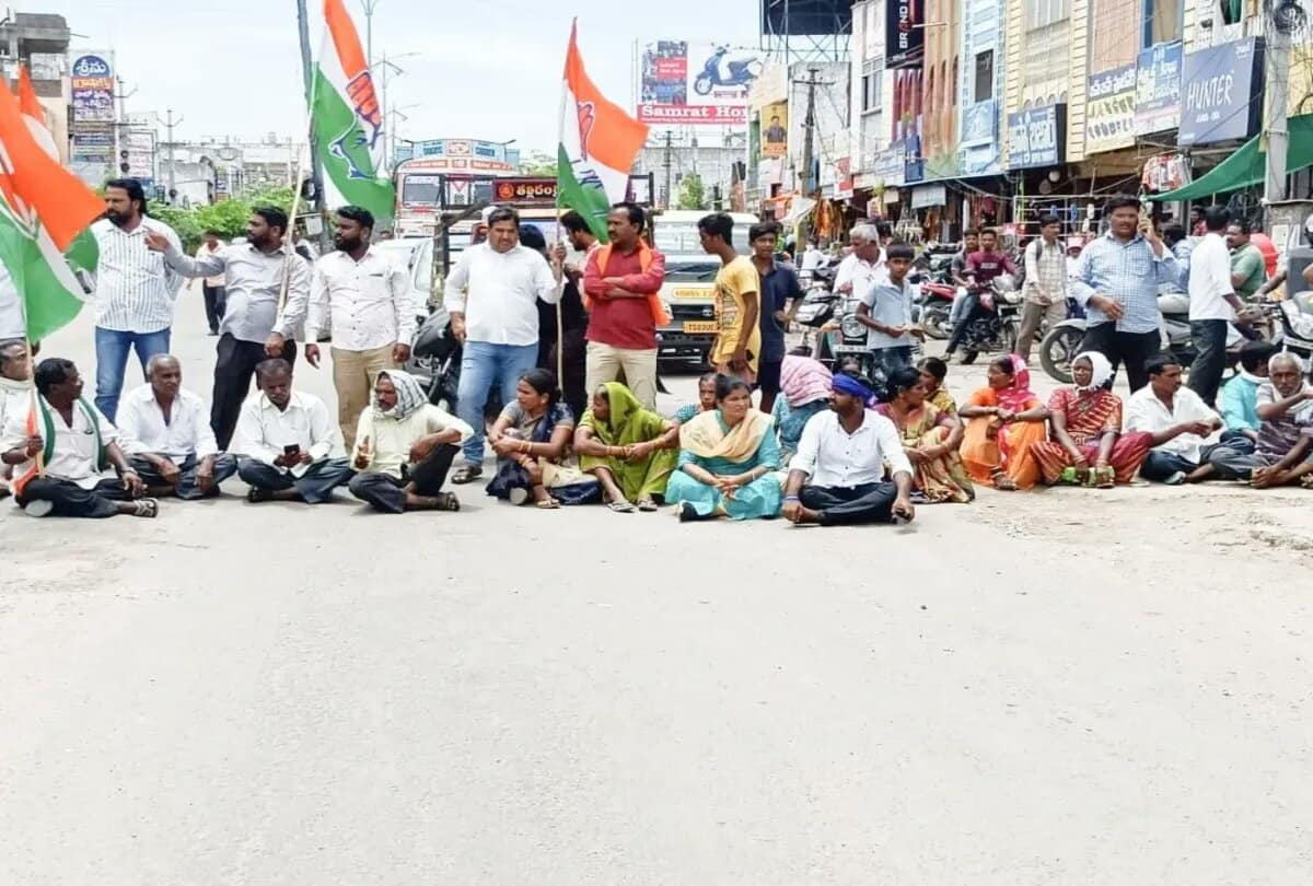 Telangana: Protest by oustees of reservoir project turns violent, cops among those injured