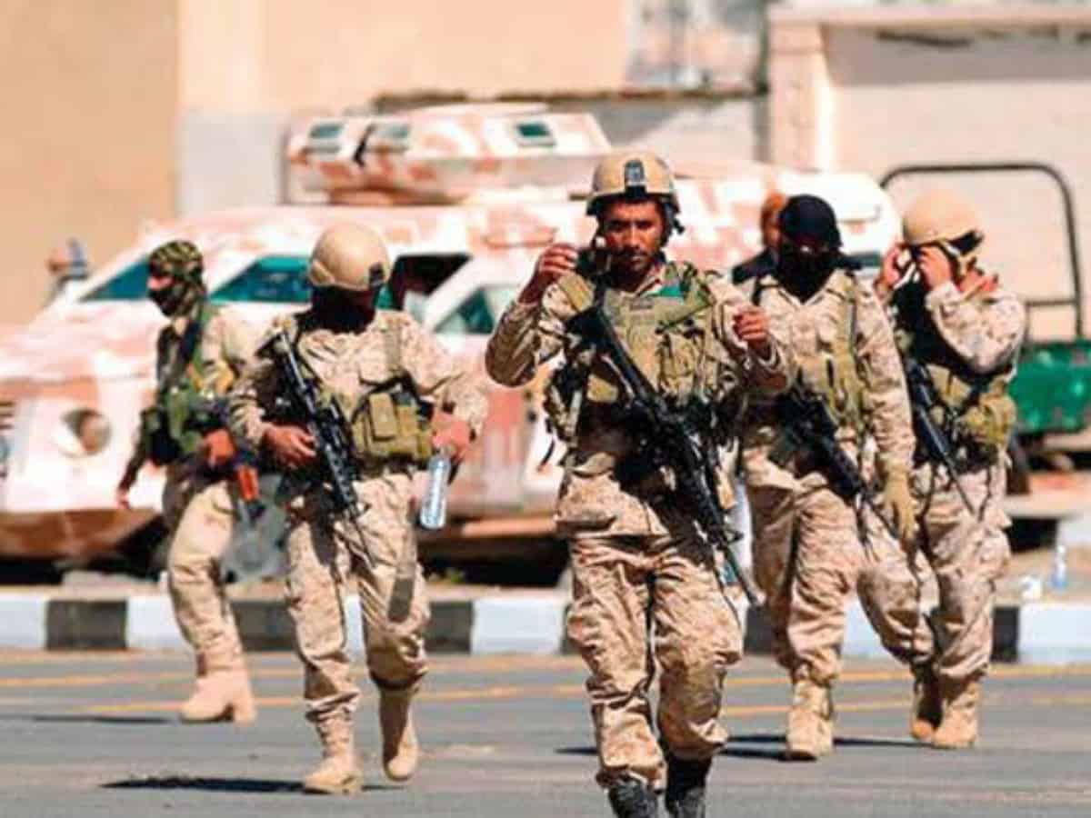 Two Yemeni govt soldiers killed in roadside bomb