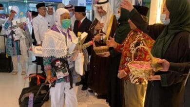 First batch of foreign Haj pilgrims arrive in Saudi Arabia after 2-year COVID hiatus