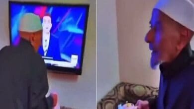 Watch: Saudi man serves coffee to TV anchor in front of TV