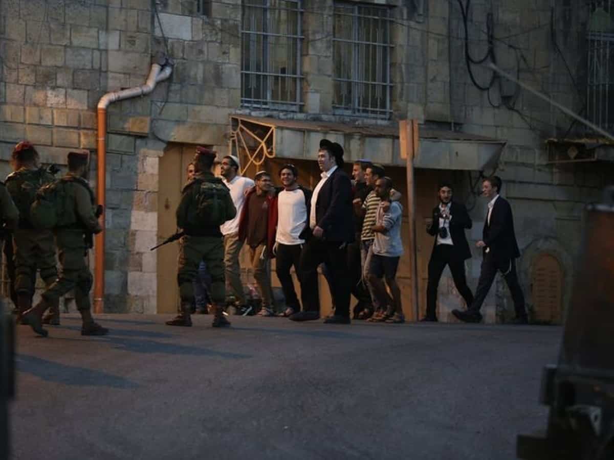 3 Israelis, 64 Palestinians injured after settlers stormed Joseph's shrine in Nablus