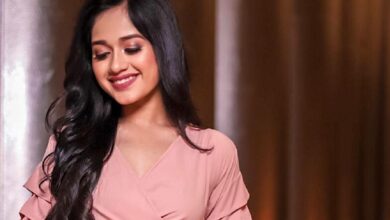 Jannat Zubair creates history, see her FEES