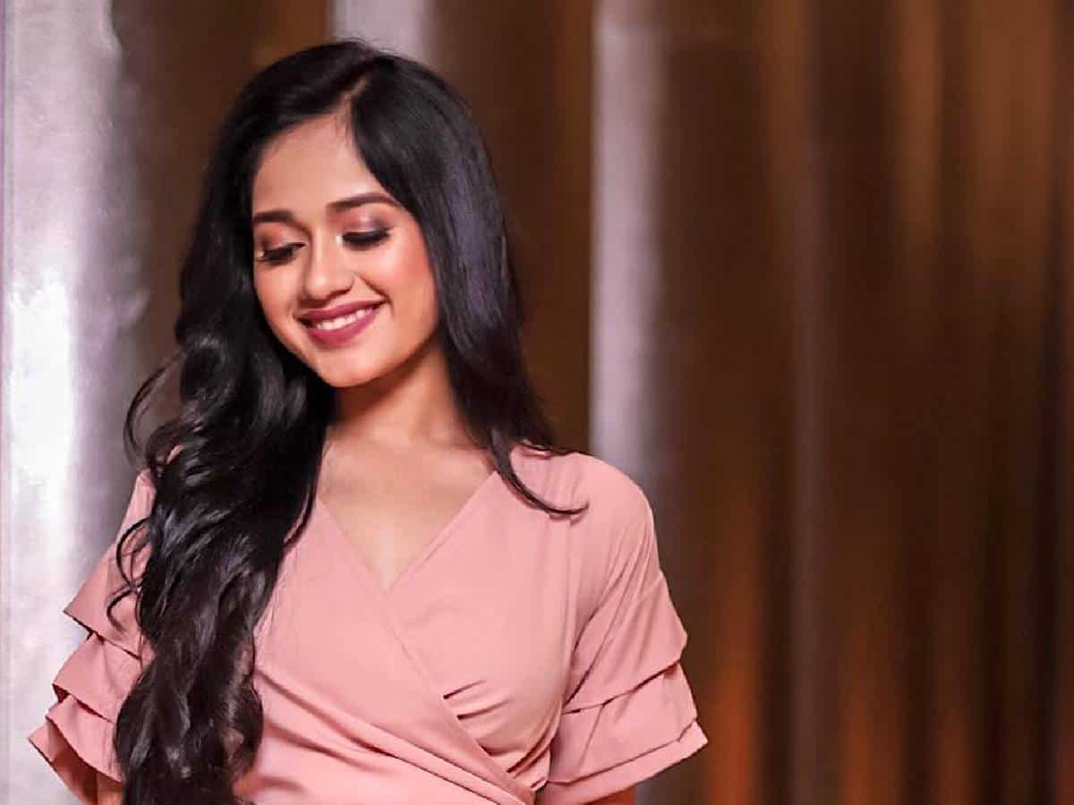 Jannat Zubair creates history, see her FEES