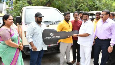 Hyderabad: Minister Talasani distributes vehicles under Dalit Bandhu scheme