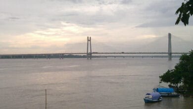 Royal sand bath in waterless Yamuna