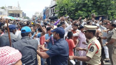 Protest at Charminar over remarks against Prophet