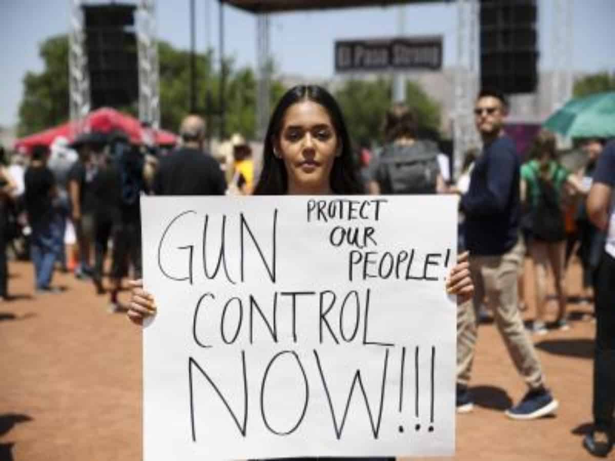 NY lawmakers pass legislation raising age bar for semi-automatic rifle