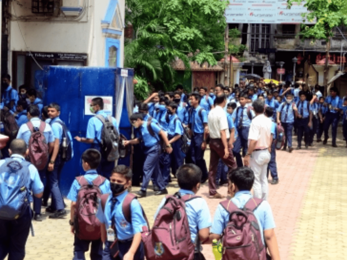 Telangana school offers Rs 5,000 for admission