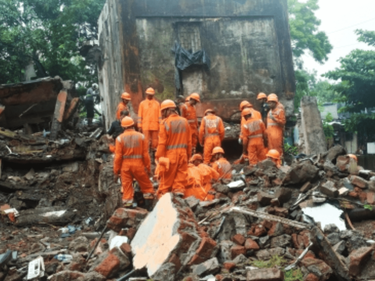 Mumbai residential building crash: Death toll mounts to 10; 13 injured