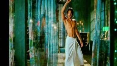 Shamshera: Ranbir Kapoor recreates his towel scene from Saawariya? Watch 