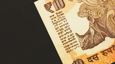 Indian rupee slips to 78.68 against US dollar