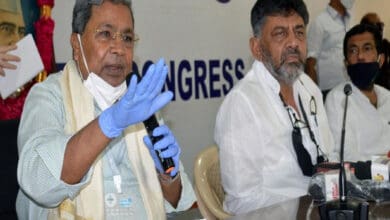 Tussle brews within Karnataka Congress over Siddaramaiah, Shivakumar's birthday bashes