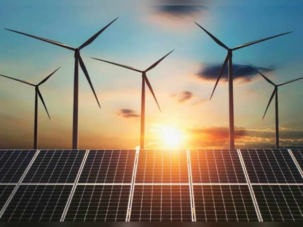 Egypt leads Arab countries in wind, solar energy production