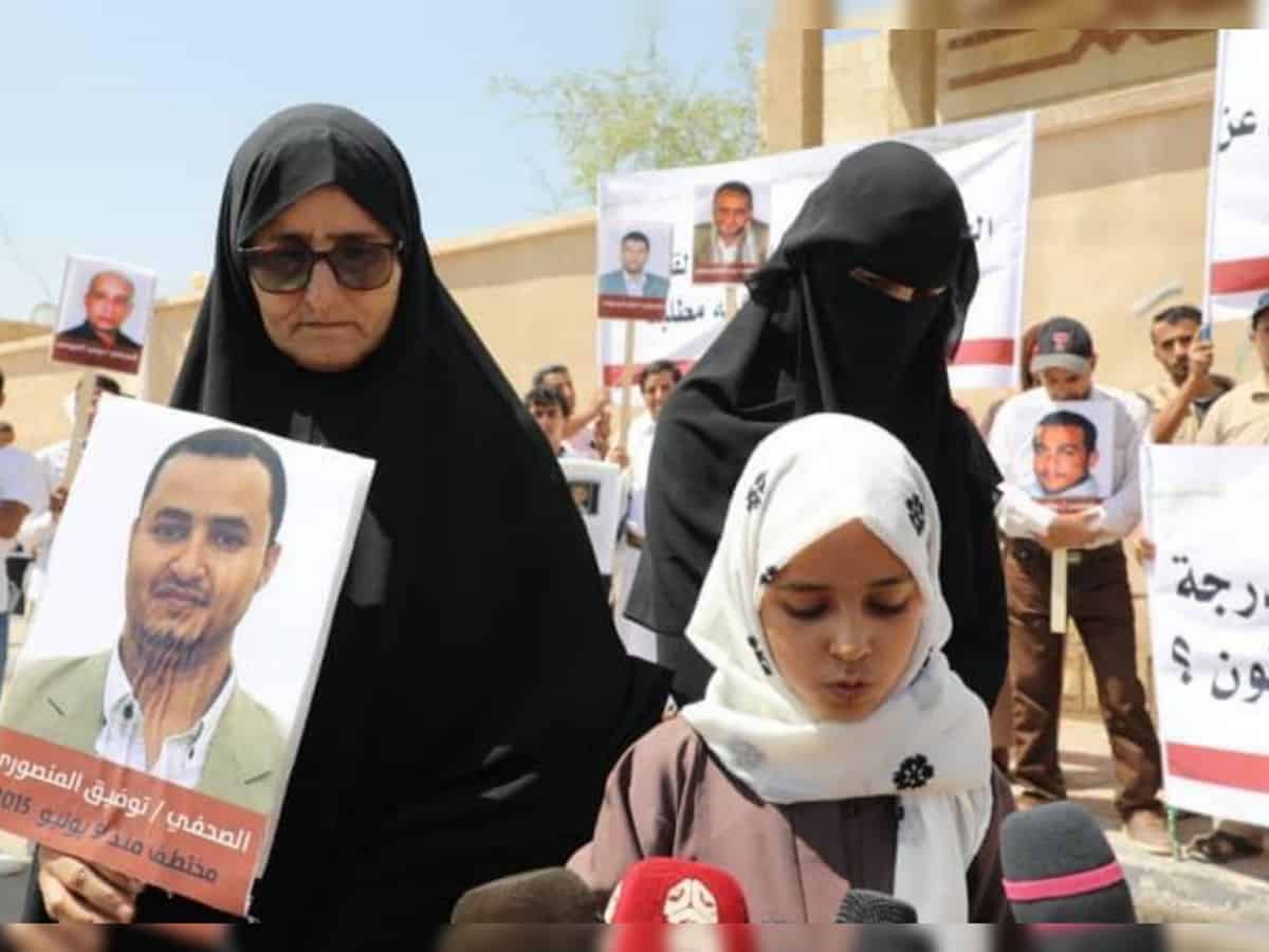 Houthis deprive Yemeni journalist of medication amid health decline