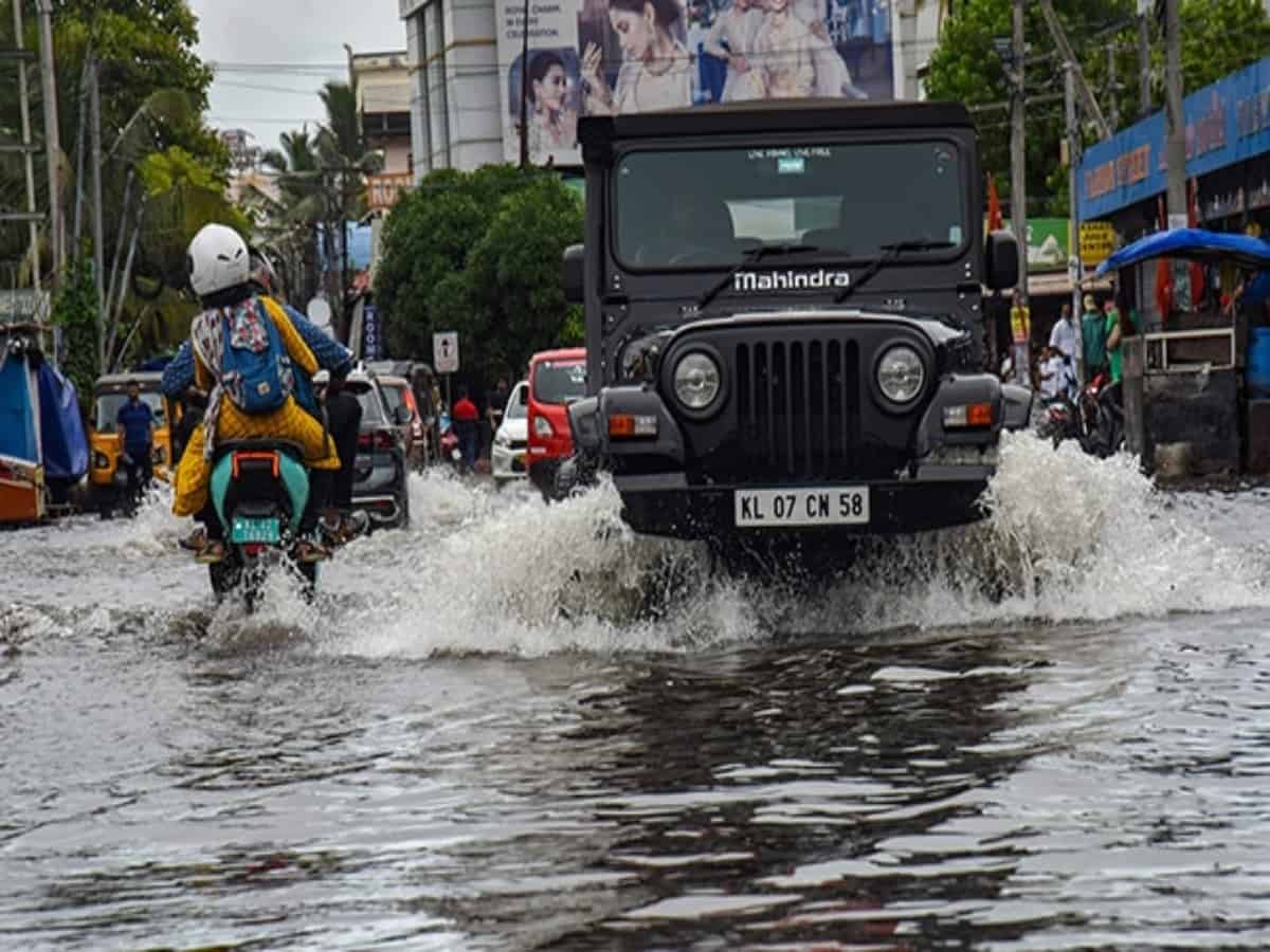 Kerala: Heavy rains continue, water in some dams hits red alert level