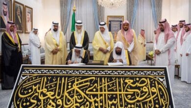 Saudi Arabia : Kiswa handed over to senior keeper of Kaaba