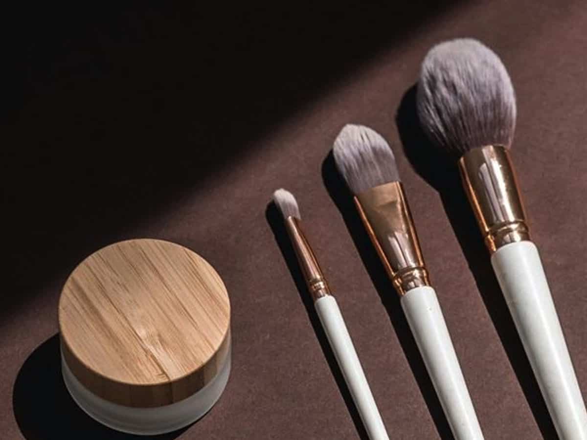 Beginners guide to eye makeup brushes