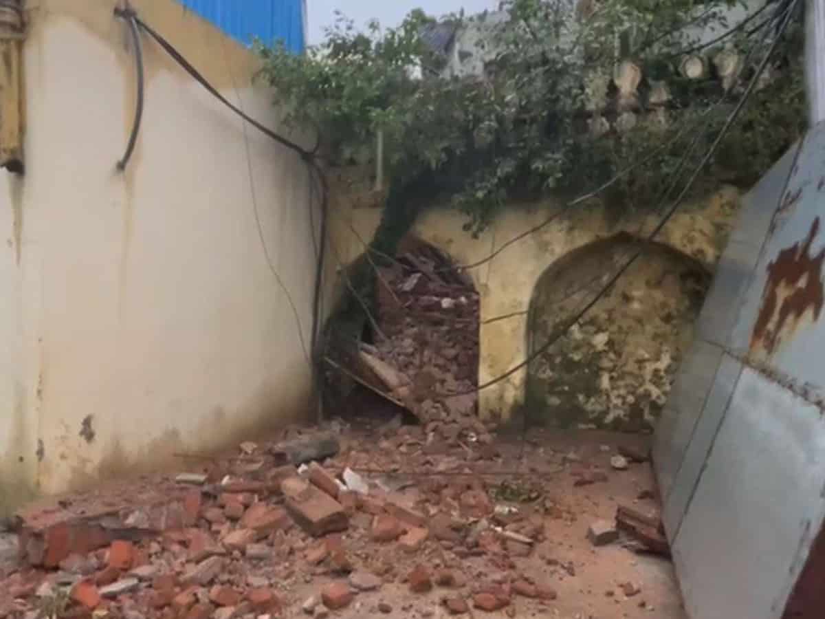 Hyderabad rains: Two house structures collapsed at Mecca Masjid