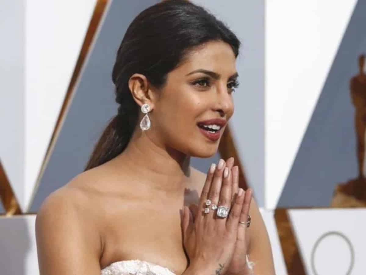 When Priyanka Chopra wore earrings worth Rs. 22 crores