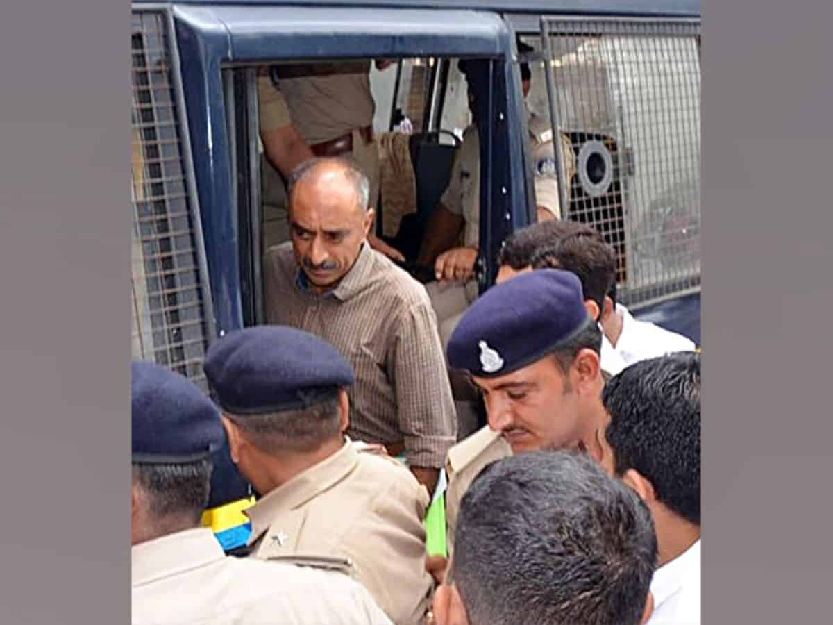 Sanjiv Bhatt