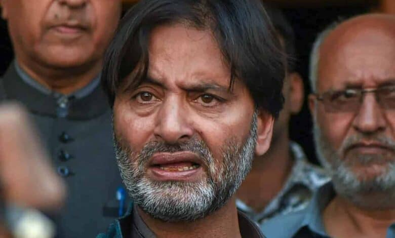 Pakistan summons India's Charge d'Affaires over deteriorating health of Yasin Malik