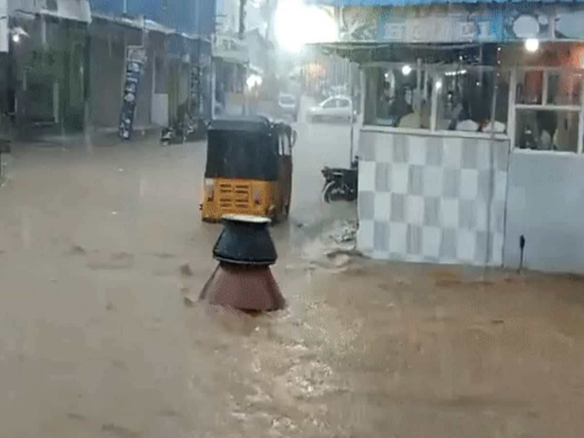 Handis of biryani washed away by rainwater, disappointing foodies in Hyderabad