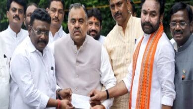 Telangana: Congress leader Dasoju Sravan joins BJP