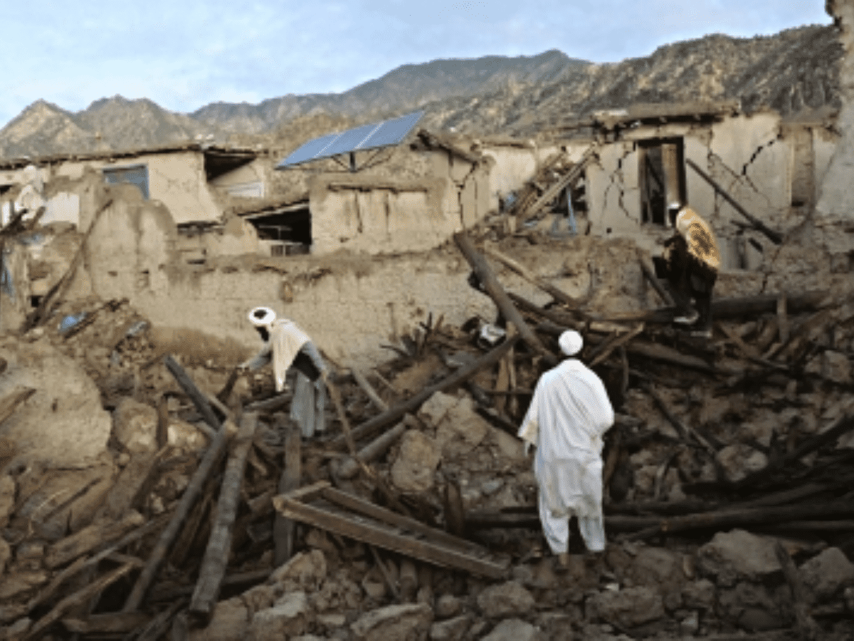 Afghanistan to rebuild 2,200 houses in quake-hit areas