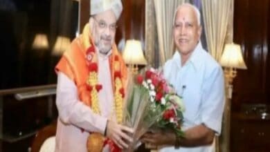 Bangalore: Ex-Karnataka CM Yediyurappa meets Amit Shah