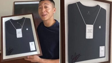 Ex-Apple retail employee auctions 'Sam Sung' business card for charity