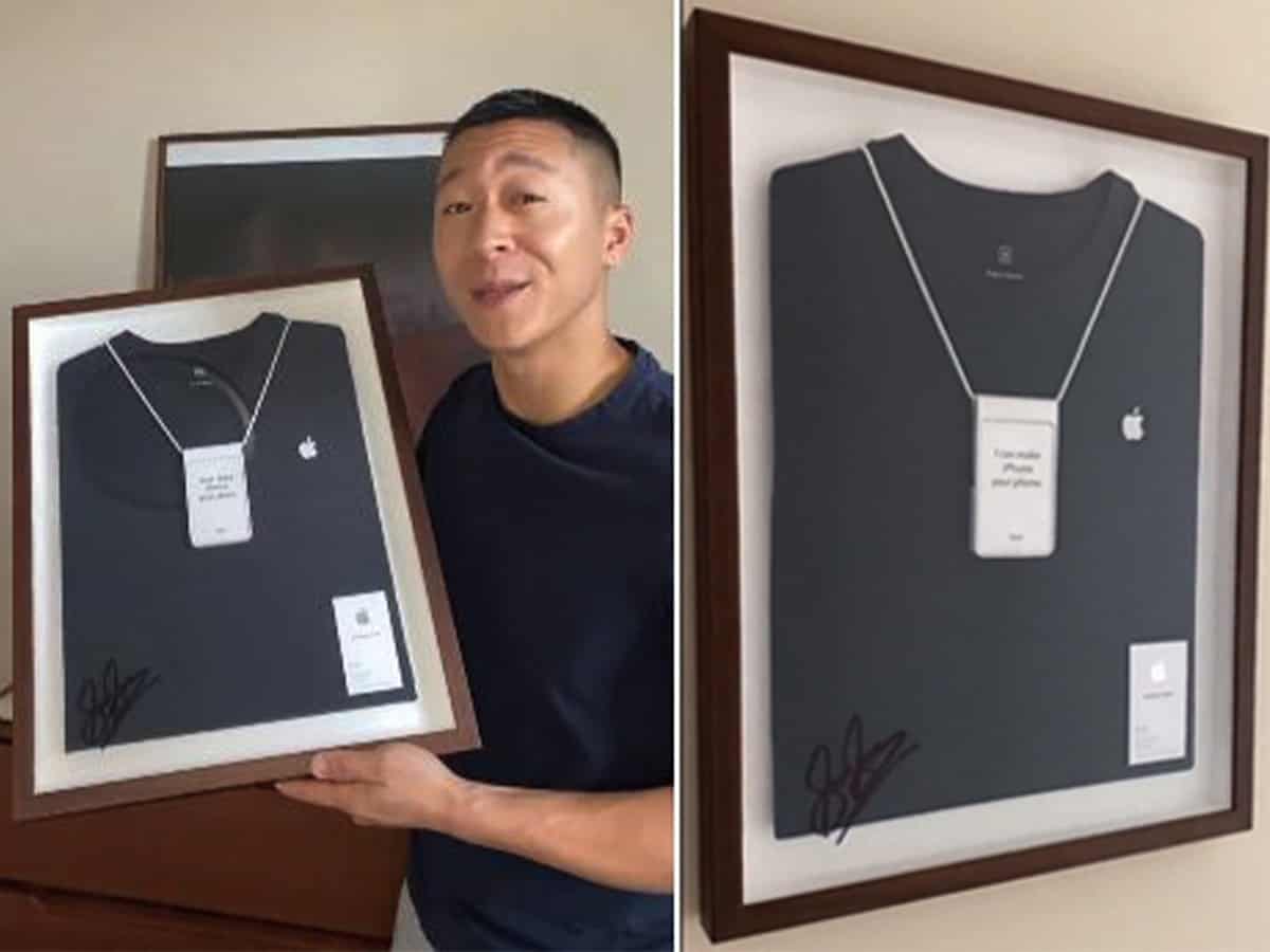 Ex-Apple retail employee auctions 'Sam Sung' business card for charity