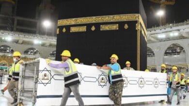 Saudi Arabia removes barriers around holy Kaaba