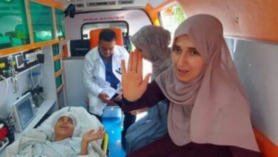 11-year-old wounded Palestinian girl heads to Turkiye for treatment