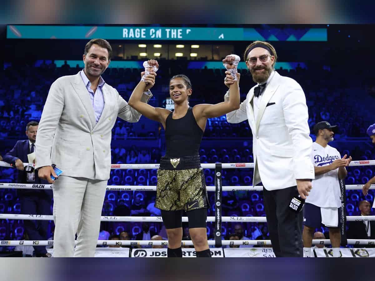 Saudi: Ramla Ali wins first pro women's boxing match in 1 minute
