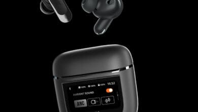 New JBL earbuds has world's 1st charging case with touchscreen