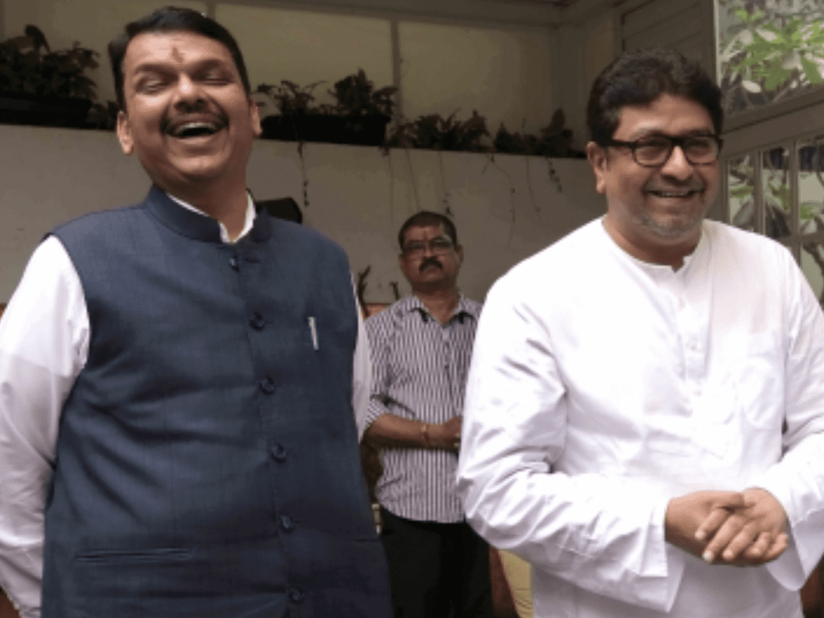 Maharashtra Deputy Chief Minister Devendra Fadnavis meet Maharashtra Navnirman Sena President Raj Thackeray