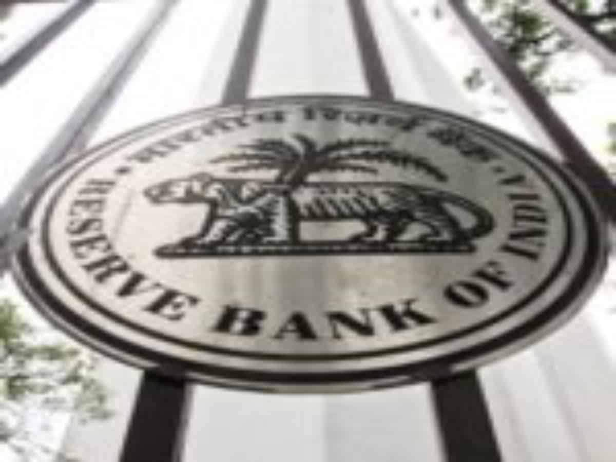 RBI lifts business curbs imposed on American Express Banking Corp