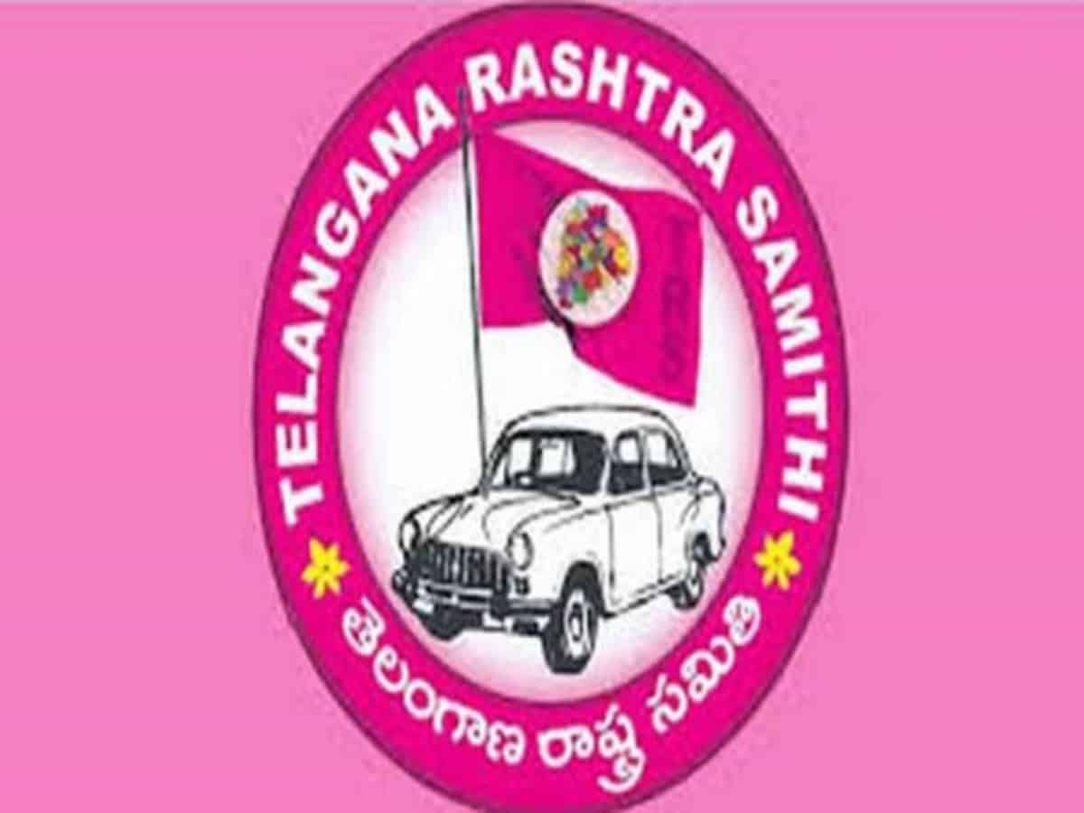 Telangana: TRS urges EC to remove symbols similar to car