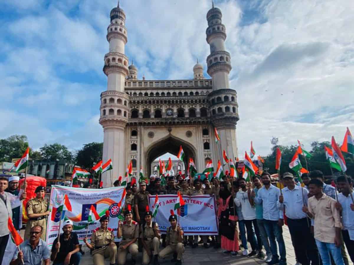 MANUU students hold Tiranga Yatra at Charminar