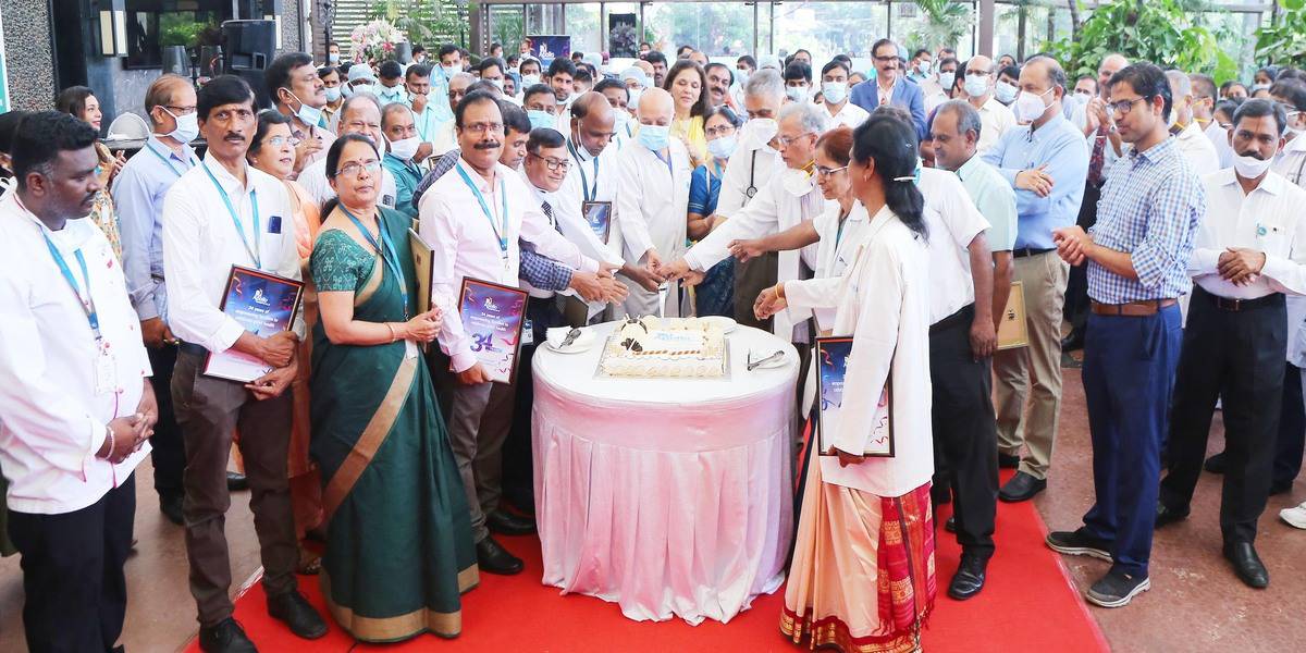 Hyderabad: Apollo Hospitals, Jubilee Hills, commemorates 34 years of service