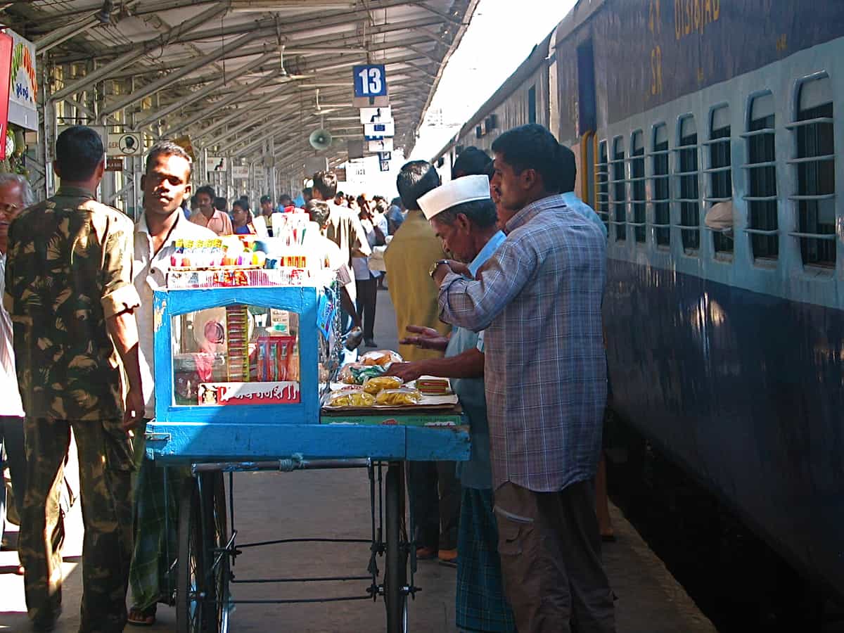 Now, taste local flavours as vendors return on trains
